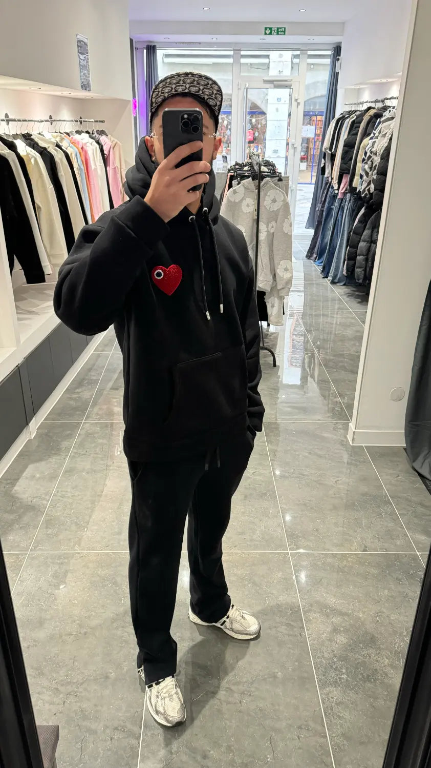 Pull Adj  Noir Cœur Rouge