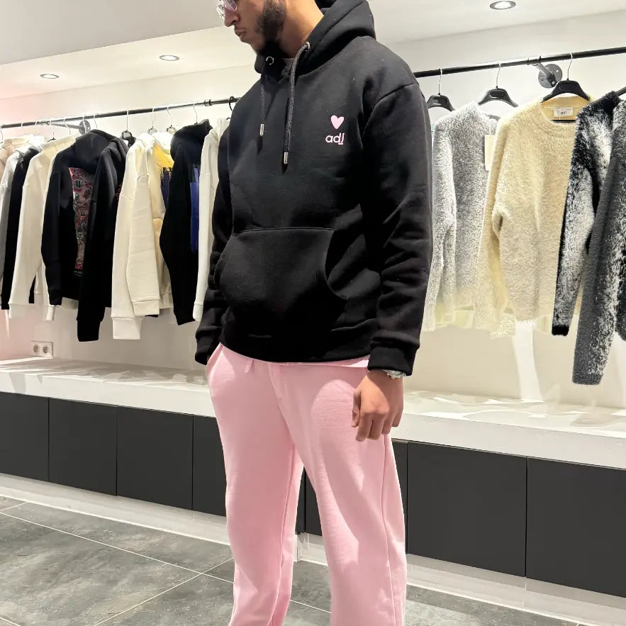 ADJ - Pull Noir - Cœur Rose & Print Dos