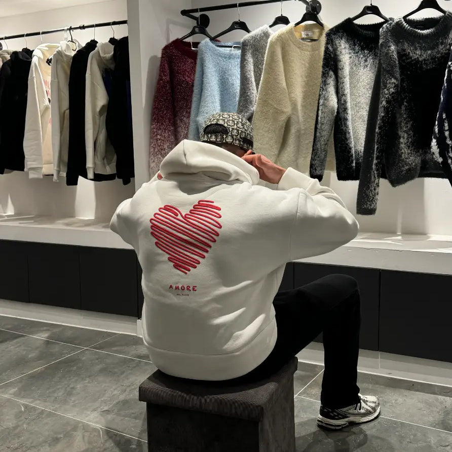 ADJ - Pull Blanc Oversize - Print coeur rouge